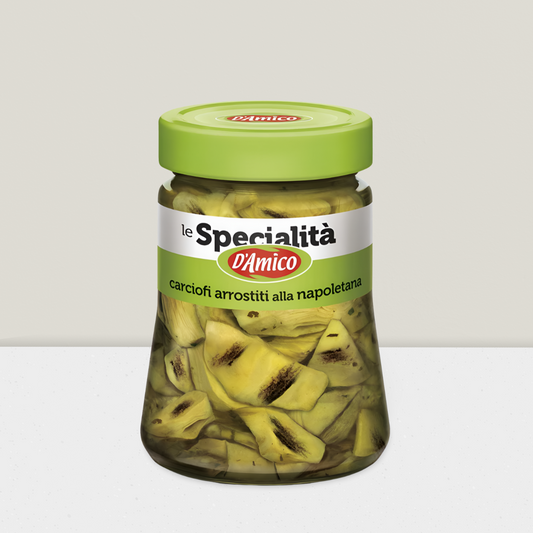 Jar of le Specialit  D'Amico pickled artichokes on a white background
